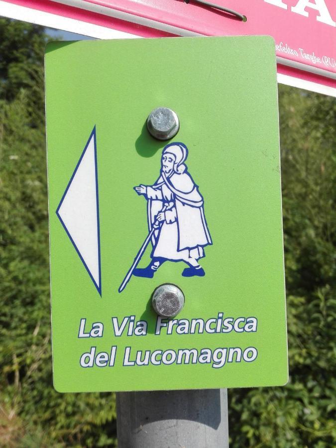 Il Casolare Del Medio Olona Bed & Breakfast Fagnano Olona Luaran gambar